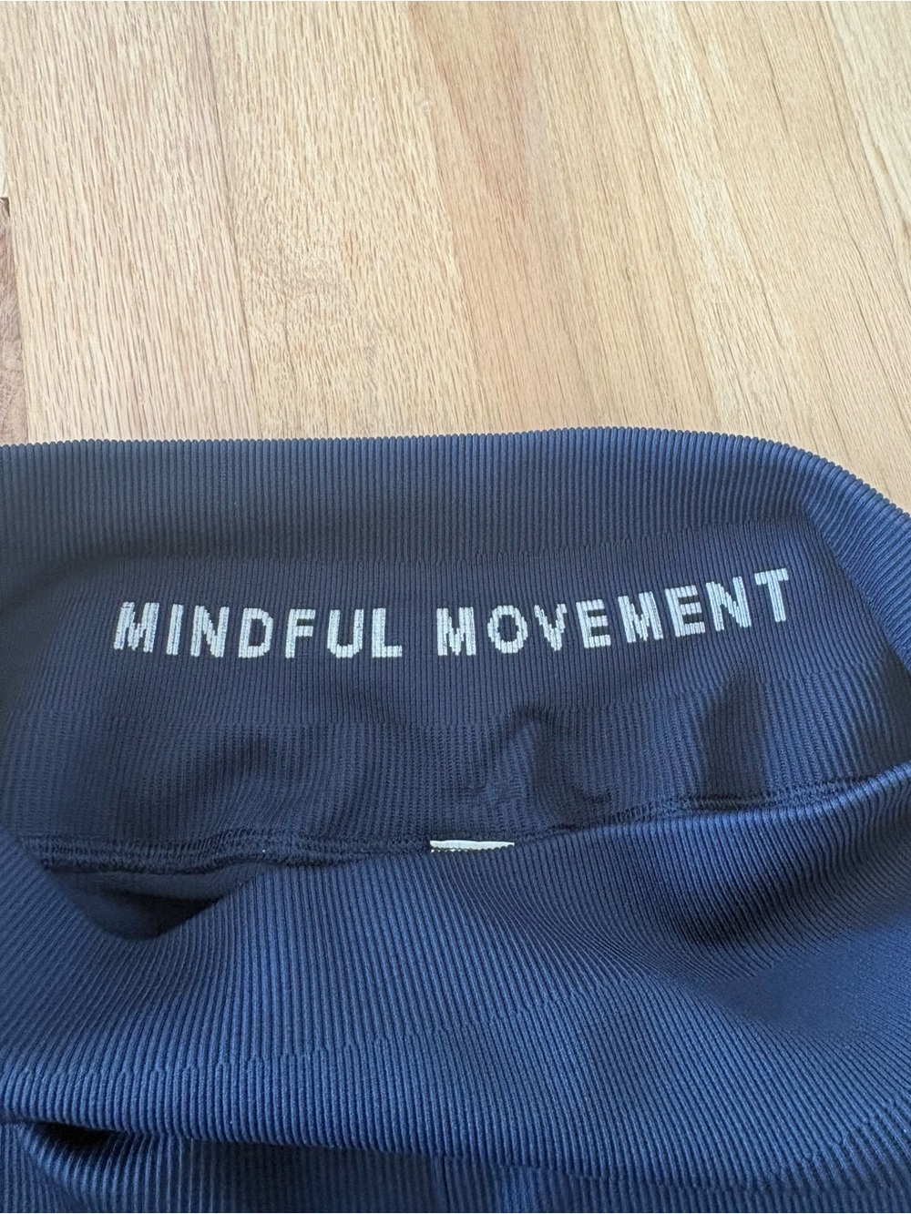 Alo Yoga Navy Seamless Ribbed Set - Picture 7 of 12